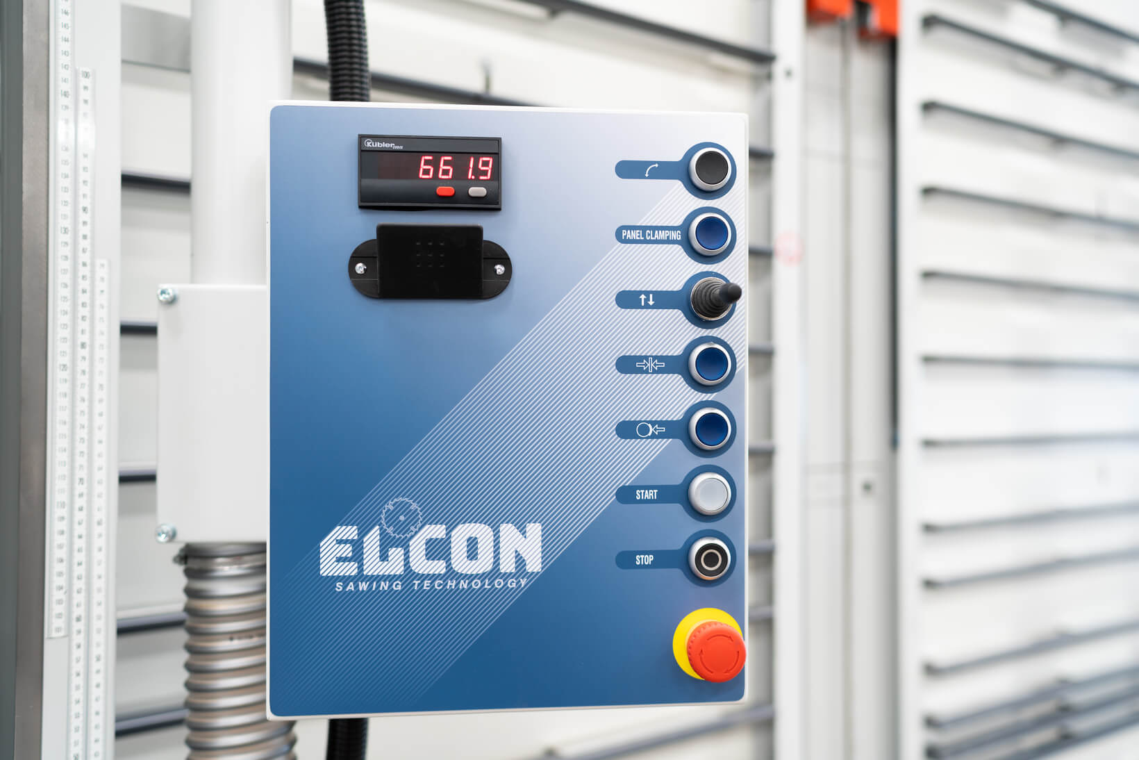Elcon Advance   operator panel